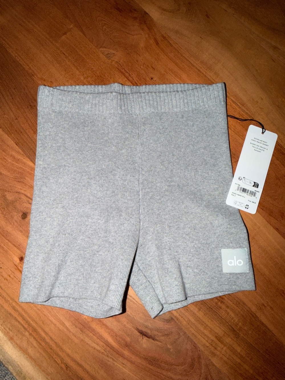 Alo Scholar Knit High-Waist Short, womens small, NWT ($98)! - Picture 6 of 7
